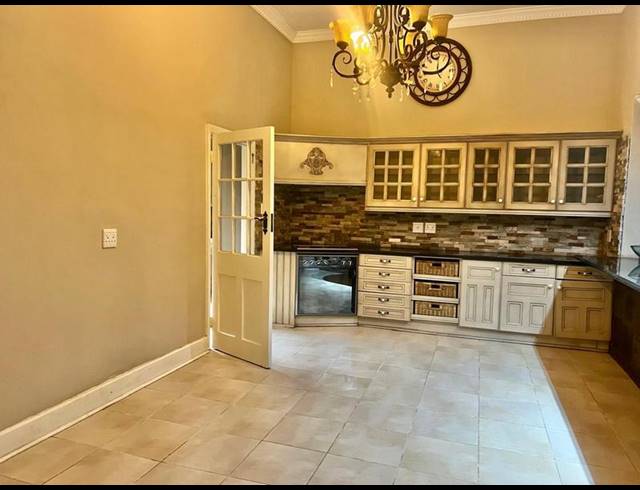 5 BEDROOM PROPERTY TO RENT IN CHASE VALLEY